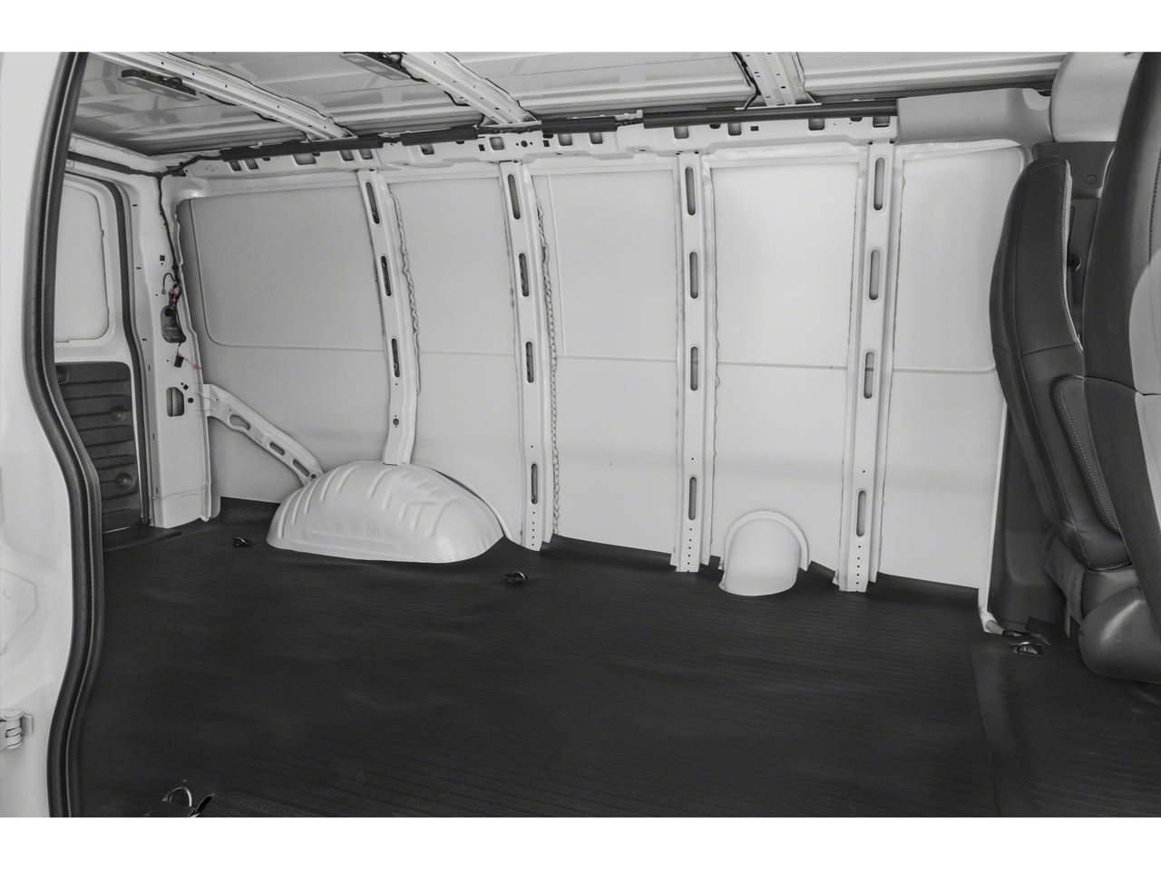 2023 GMC Savana Cargo 2500 Base