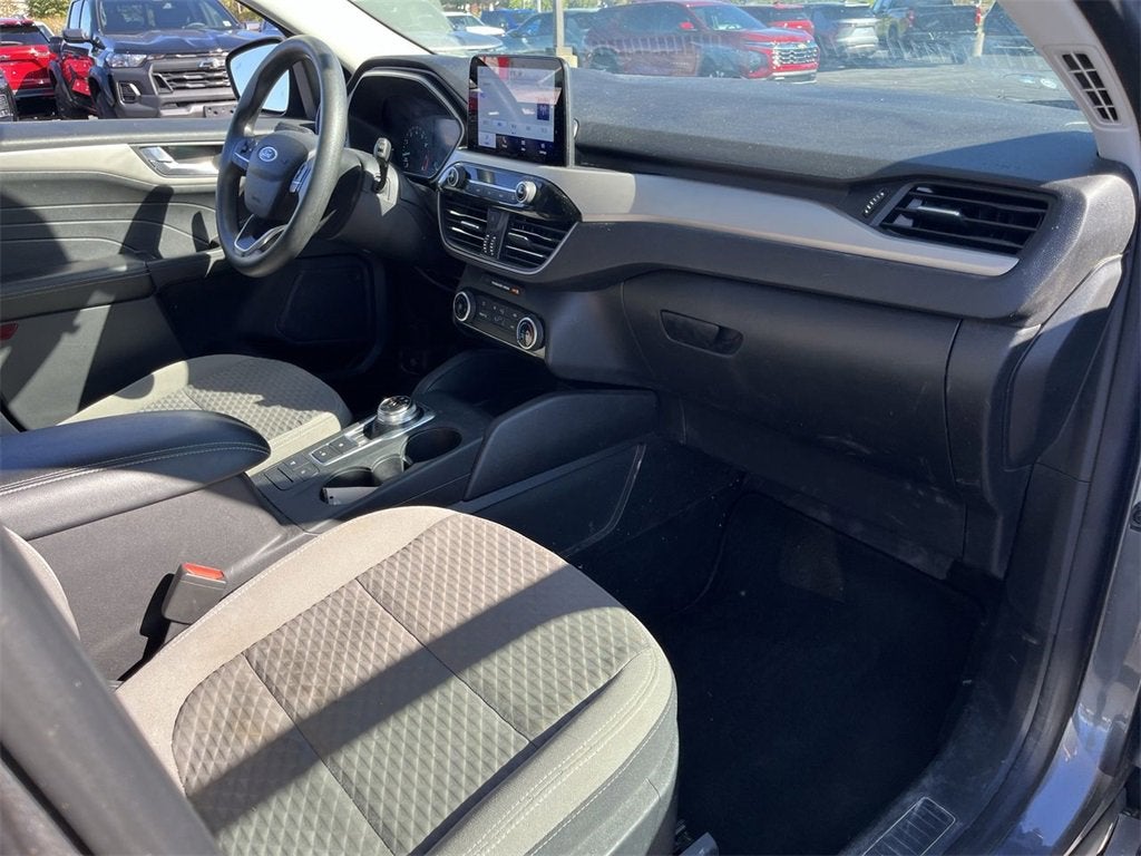2021 Ford ESCAPE SE Base