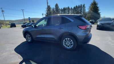 2021 Ford ESCAPE SE Base