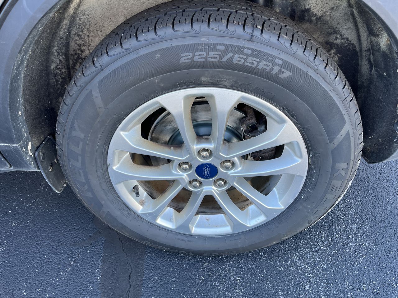 2021 Ford ESCAPE SE Base