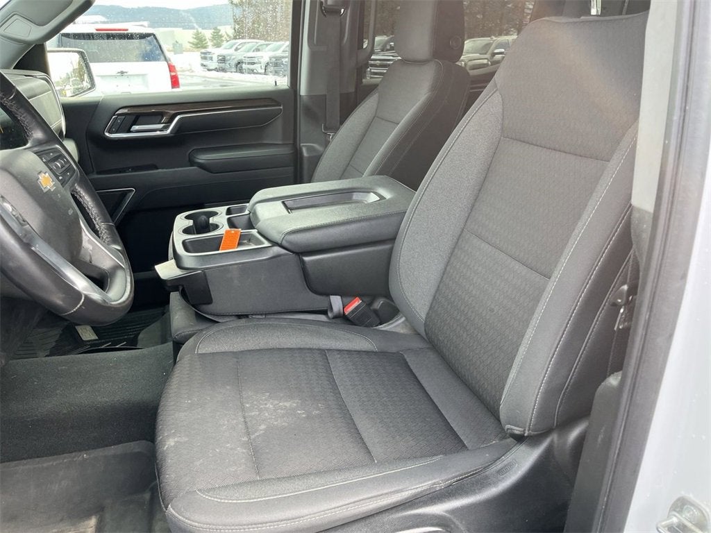 2022 Chevrolet Silverado 1500 LT (2FL)