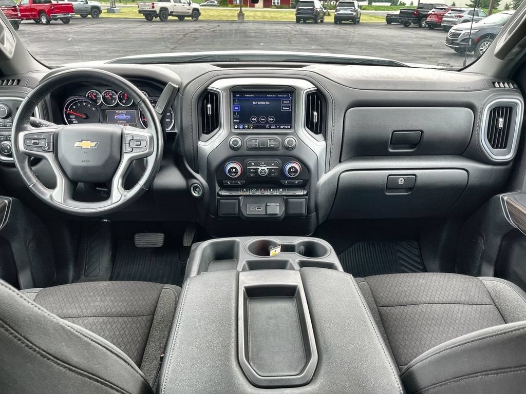 2022 Chevrolet Silverado 1500 LTD LT (2FL)