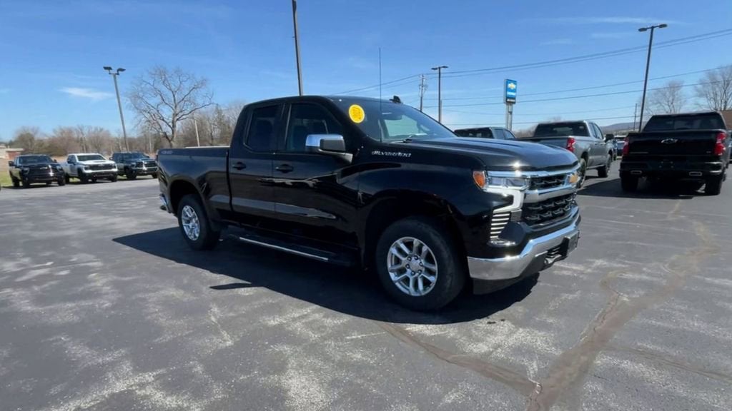 2023 Chevrolet Silverado 1500 LT (2FL)