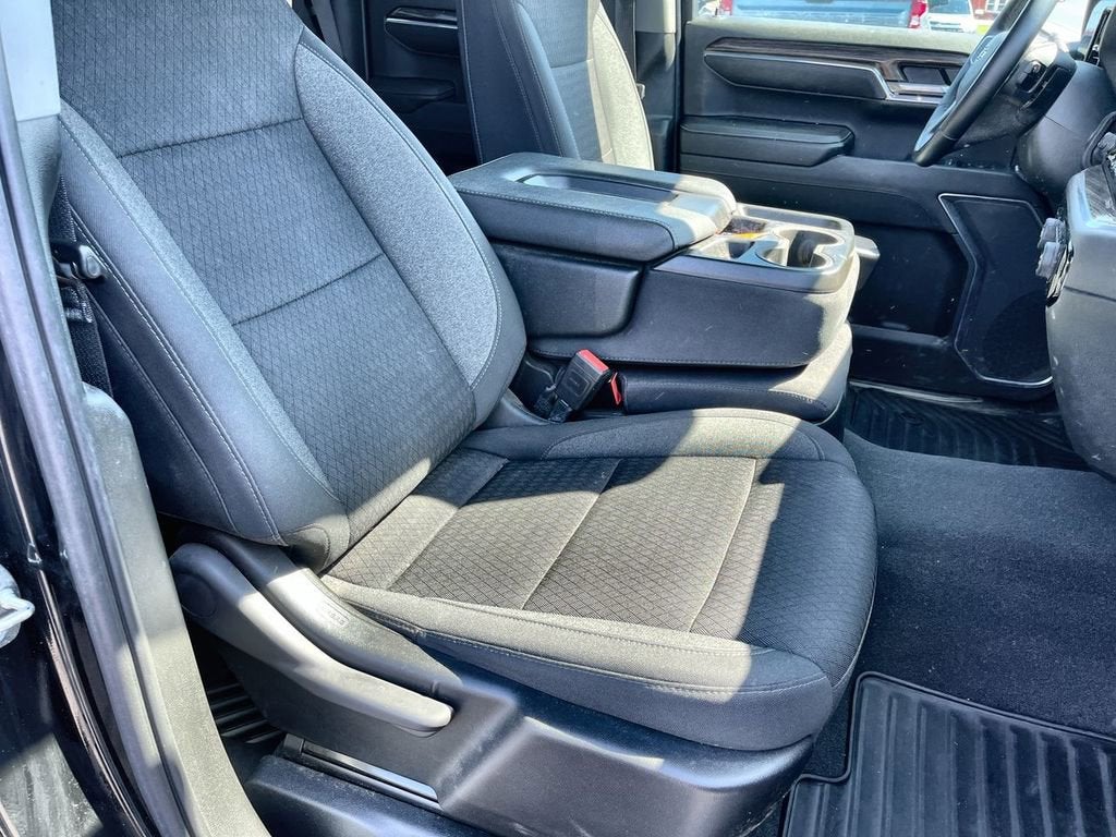 2023 Chevrolet Silverado 1500 LT (2FL)