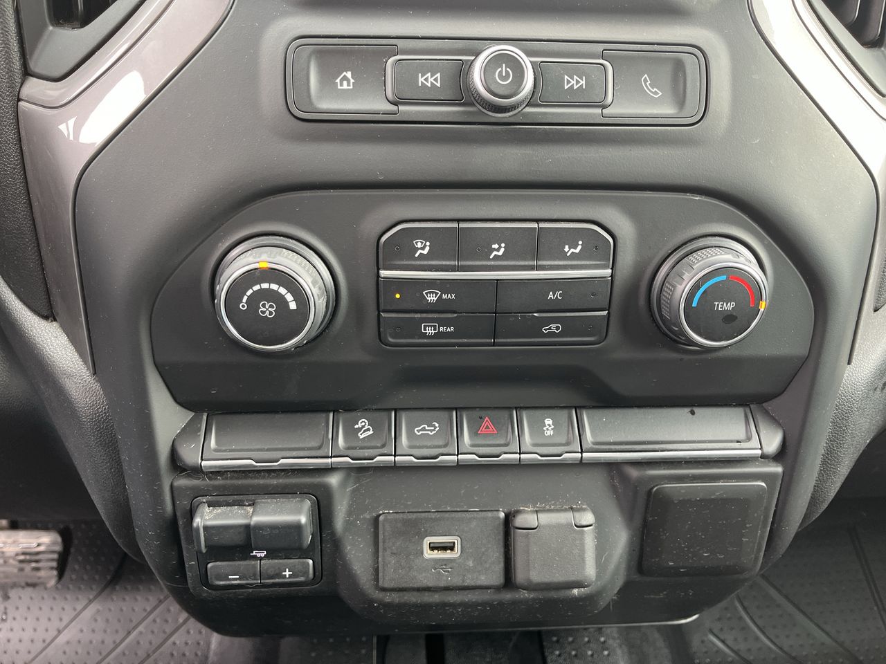 2020 Chevrolet Silverado 1500 Custom Trail Boss