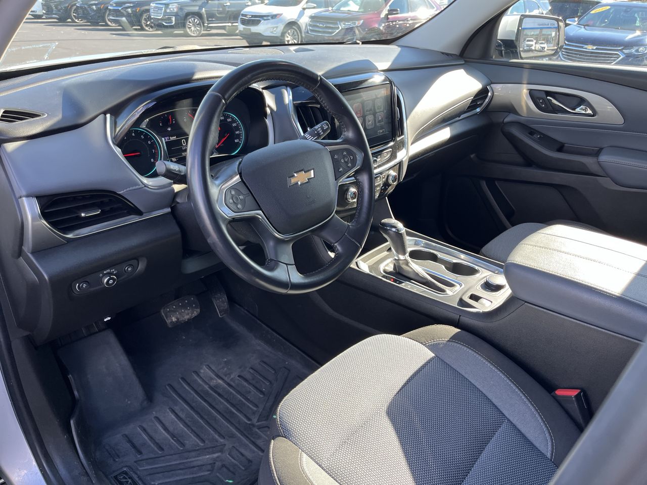 2018 Chevrolet Traverse LT Cloth