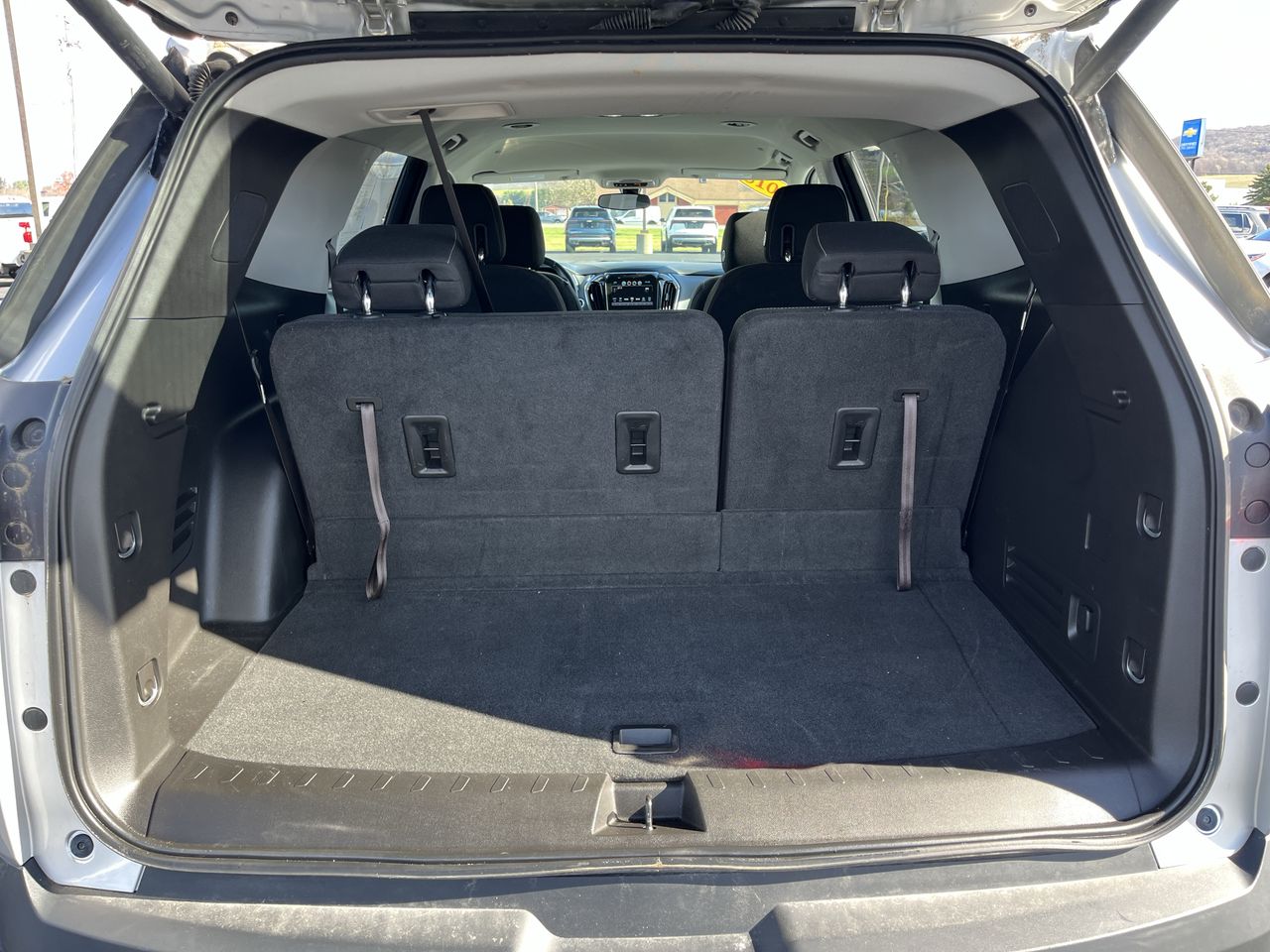 2018 Chevrolet Traverse LT Cloth