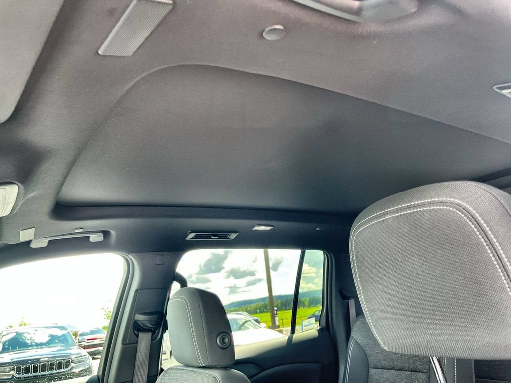 2025 Chevrolet Traverse LT - Photo 19