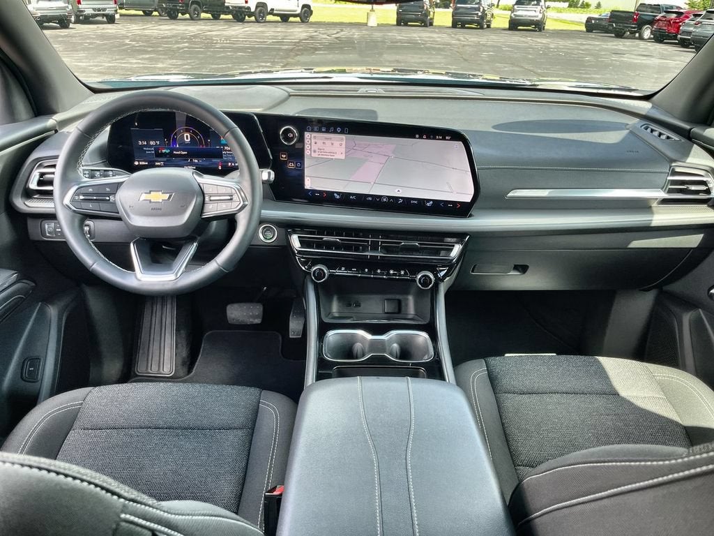 2025 Chevrolet Traverse LT - Photo 21