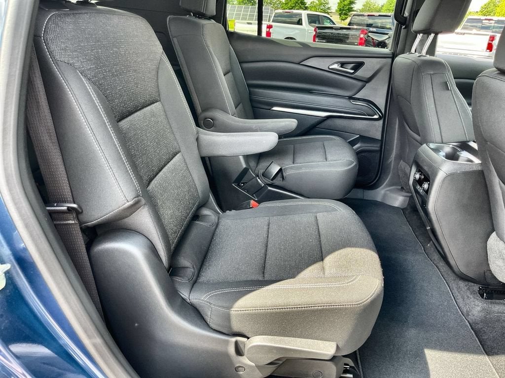 2025 Chevrolet Traverse LT - Photo 27