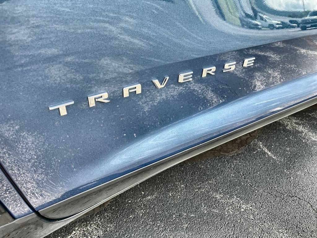 2025 Chevrolet Traverse LT - Photo 32