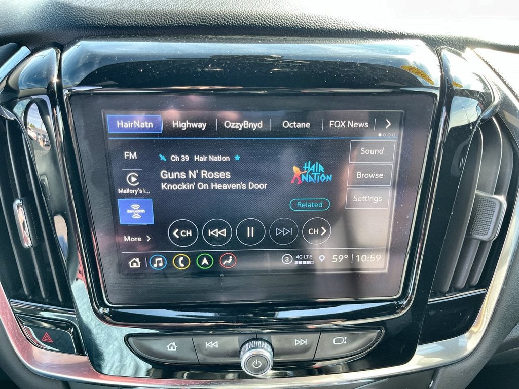 2023 Chevrolet Traverse LT Leather