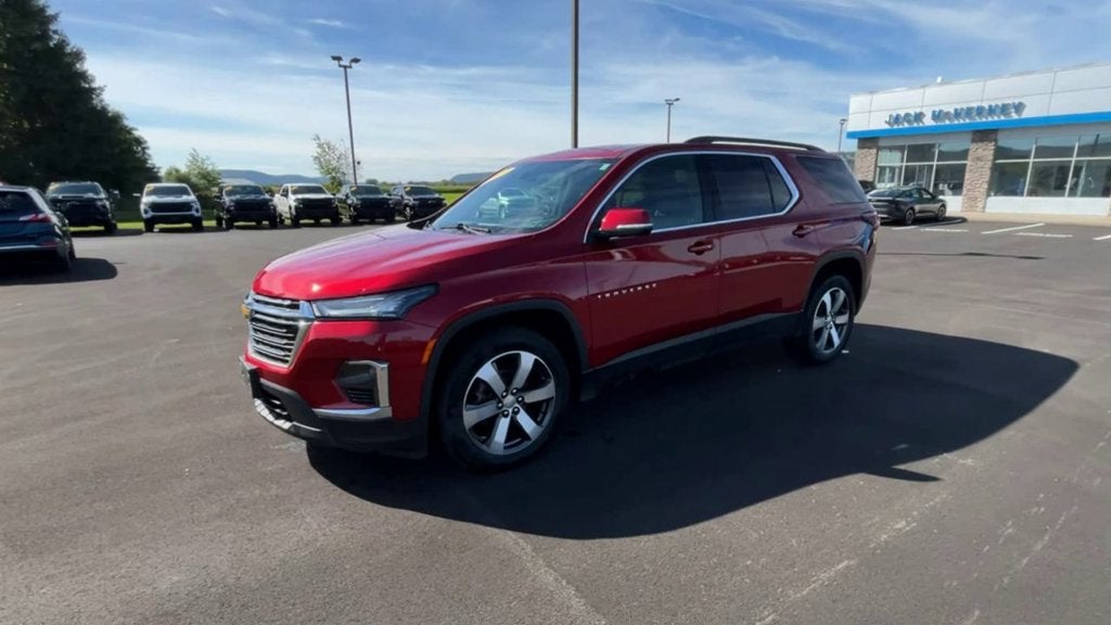 2023 Chevrolet Traverse LT Leather