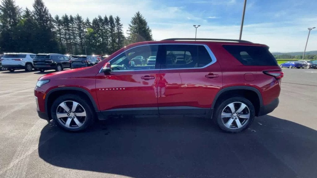 2023 Chevrolet Traverse LT Leather