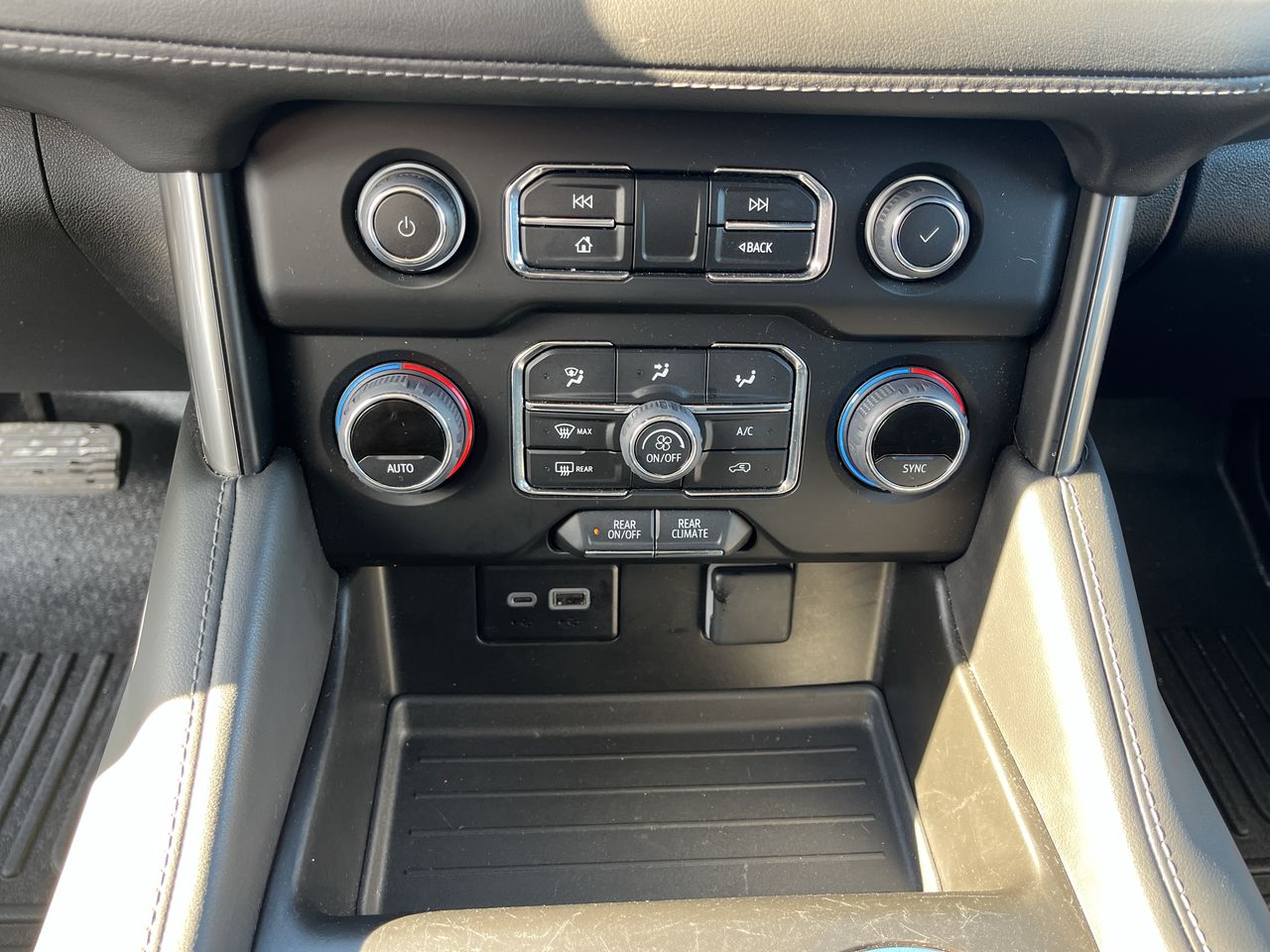 2024 Chevrolet Tahoe LS