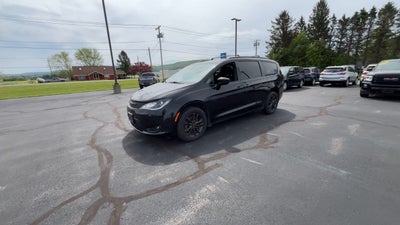 2020 Chrysler Pacifica Launch Edition