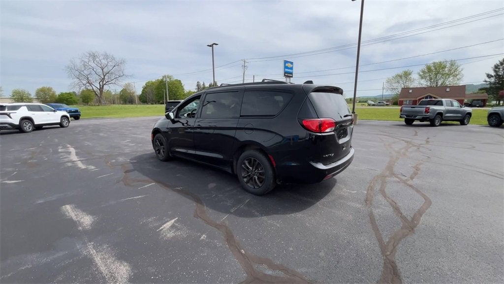 2020 Chrysler Pacifica Launch Edition