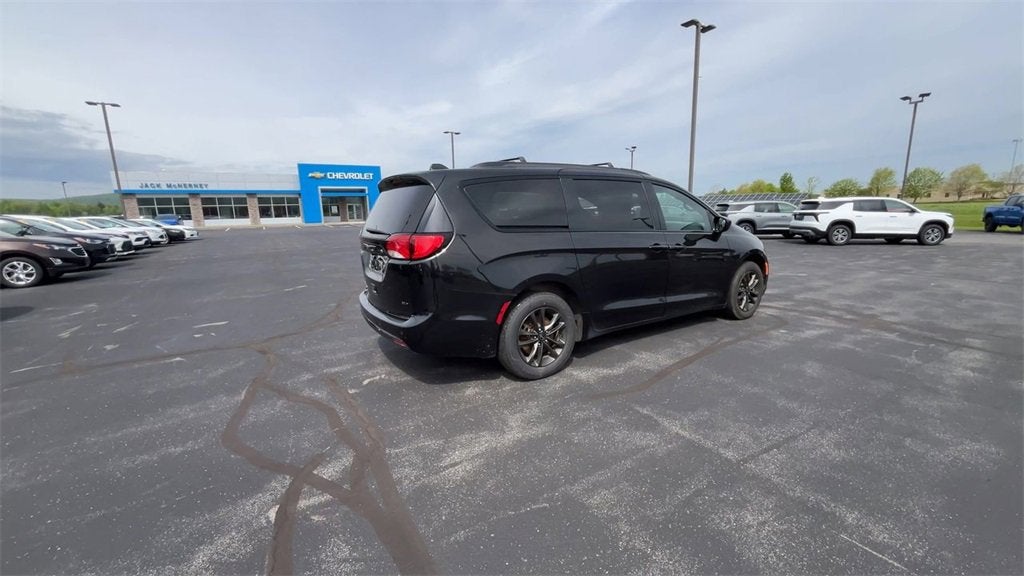2020 Chrysler Pacifica Launch Edition