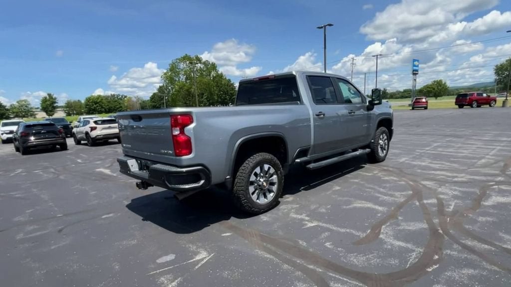 2024 Chevrolet Silverado 2500 HD Custom
