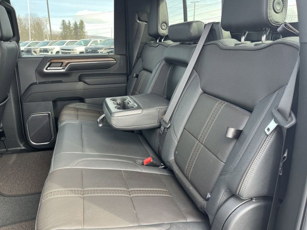 2024 Chevrolet Silverado 3500 HD High Country