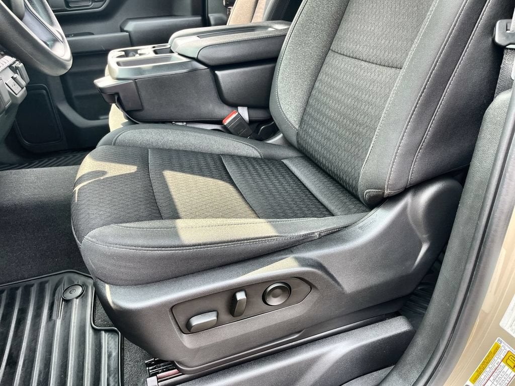 2022 Chevrolet Silverado 1500 Custom Trail Boss