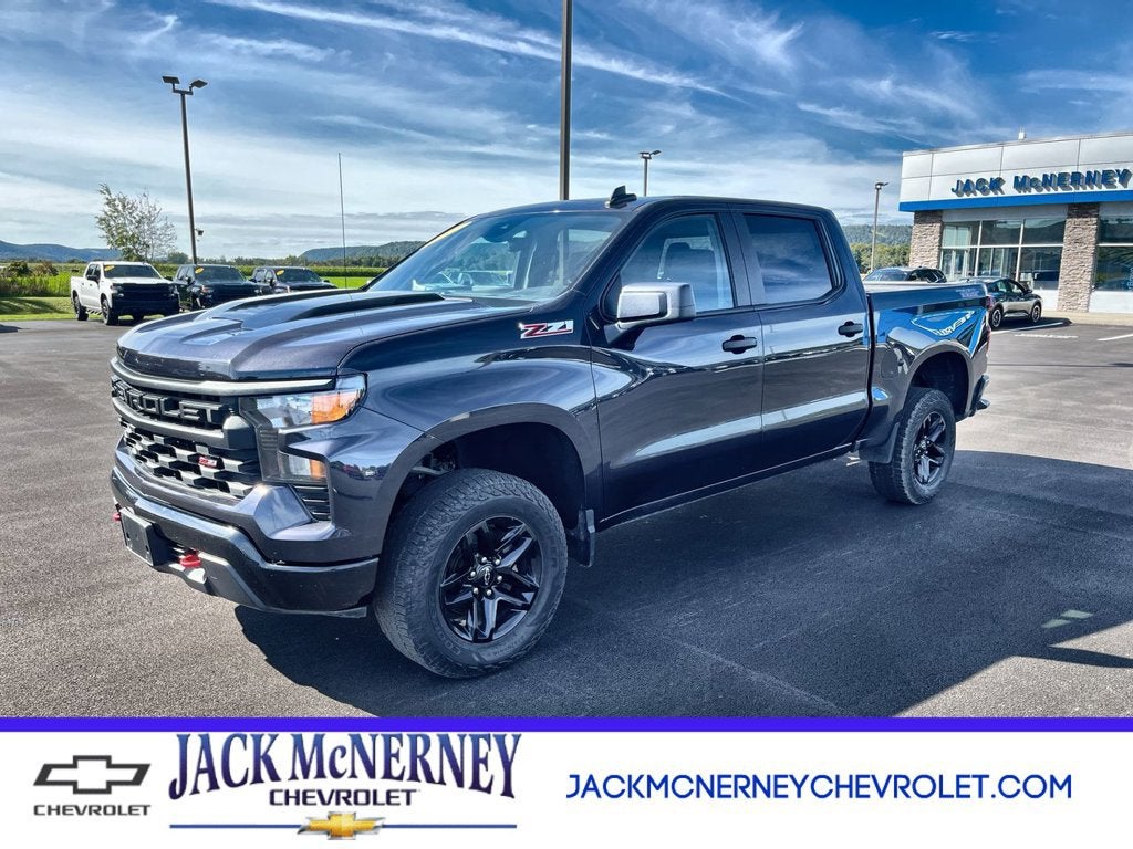 2023 Chevrolet Silverado 1500 Custom Trail Boss