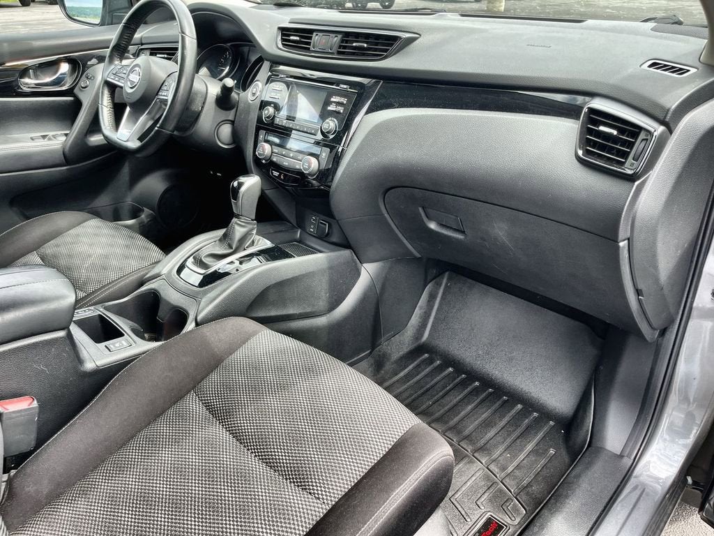 2018 Nissan Rogue Sport SV