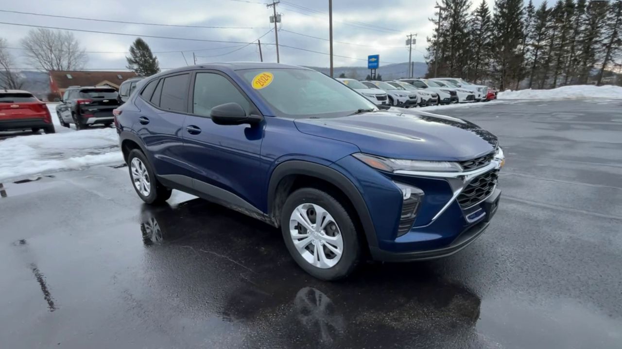 2024 Chevrolet Trax LS