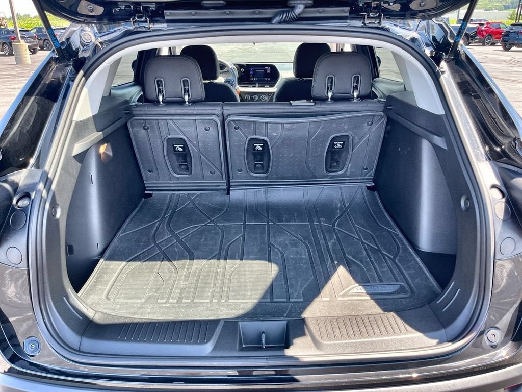 2024 Chevrolet Trax LS - Photo 23